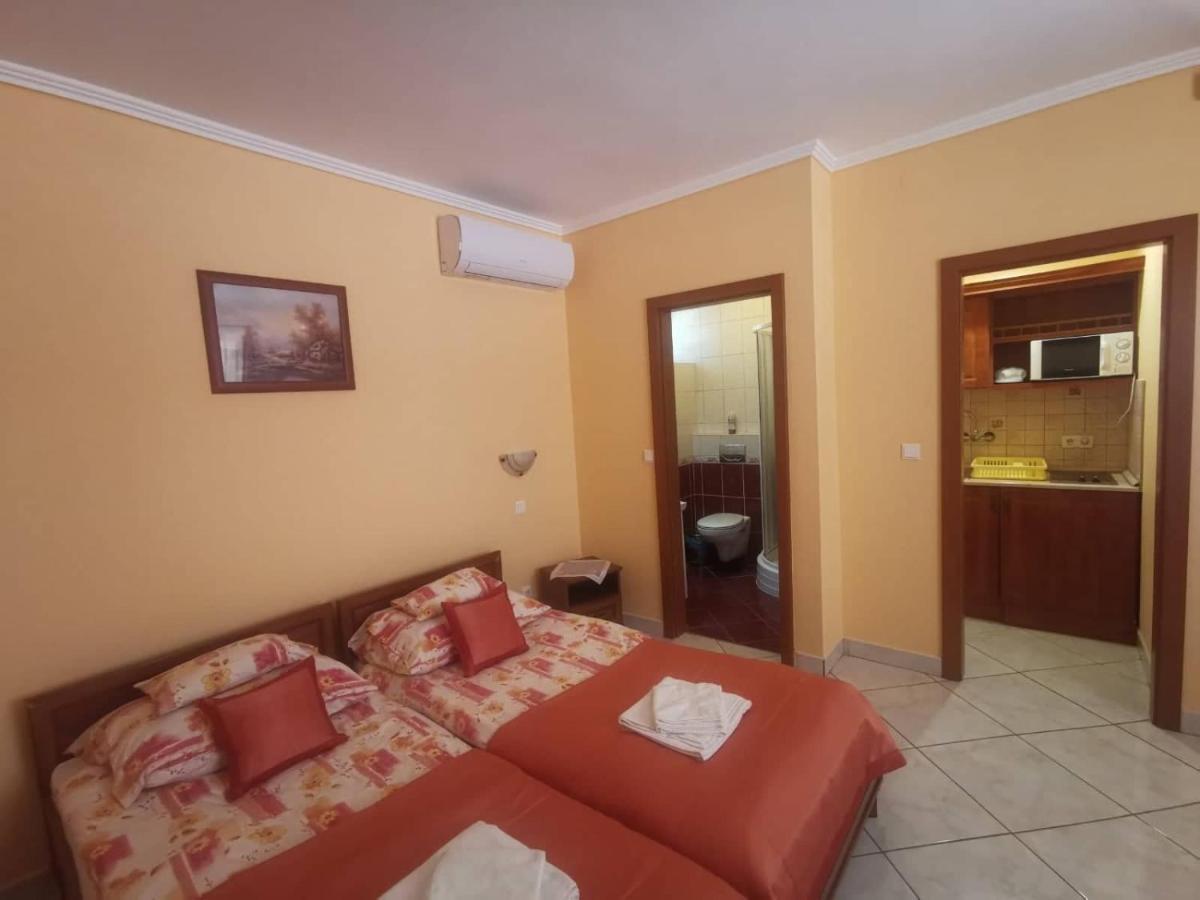 Harmonia Panzio Hotel Sárospatak Екстериор снимка