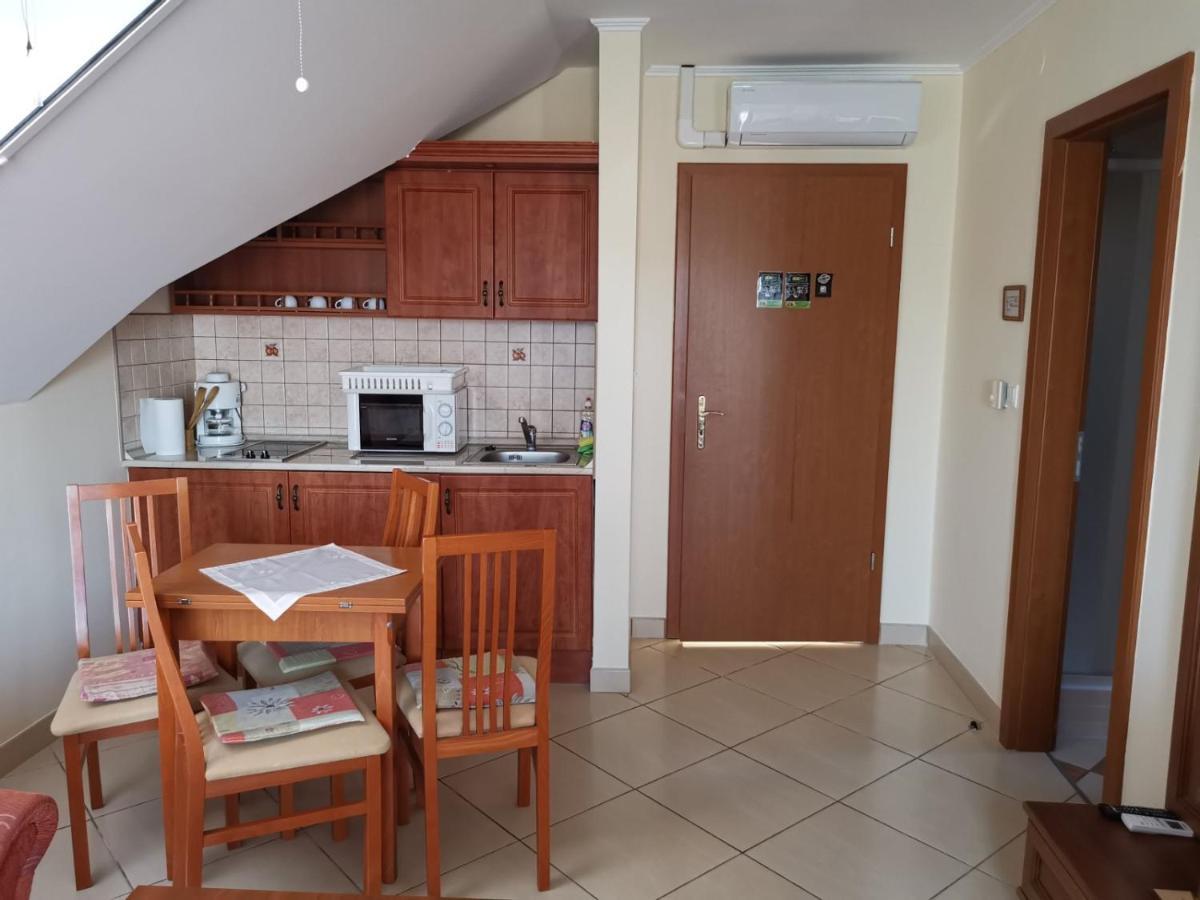 Harmonia Panzio Hotel Sárospatak Екстериор снимка