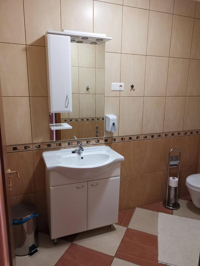 Harmonia Panzio Hotel Sárospatak Екстериор снимка