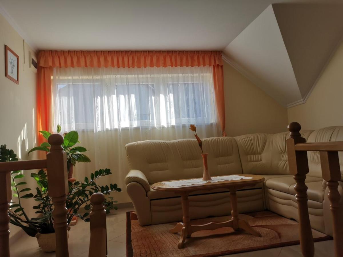 Harmonia Panzio Hotel Sárospatak Екстериор снимка