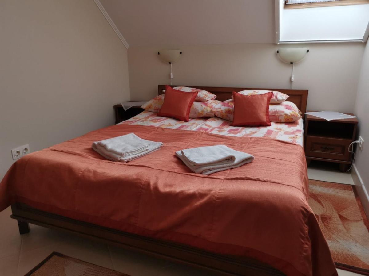 Harmonia Panzio Hotel Sárospatak Екстериор снимка