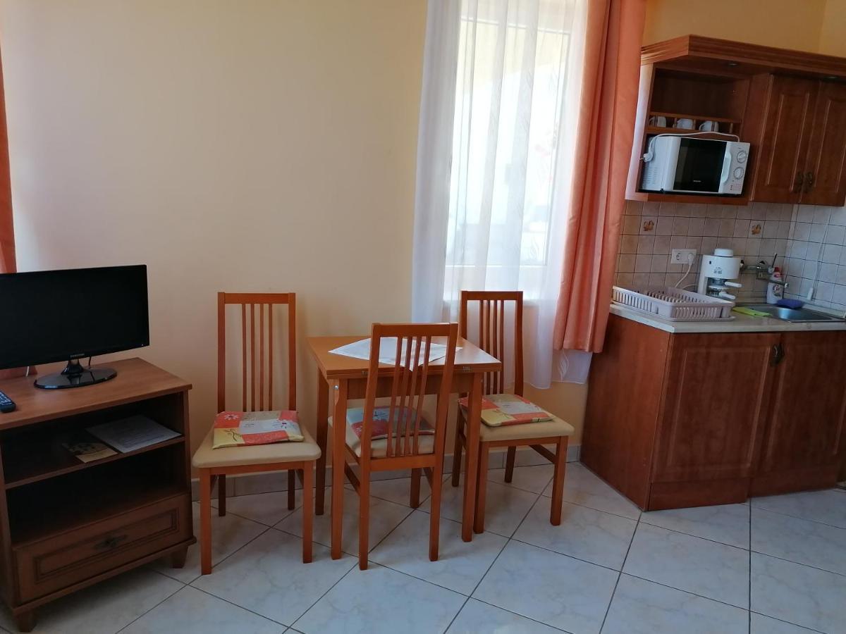 Harmonia Panzio Hotel Sárospatak Екстериор снимка