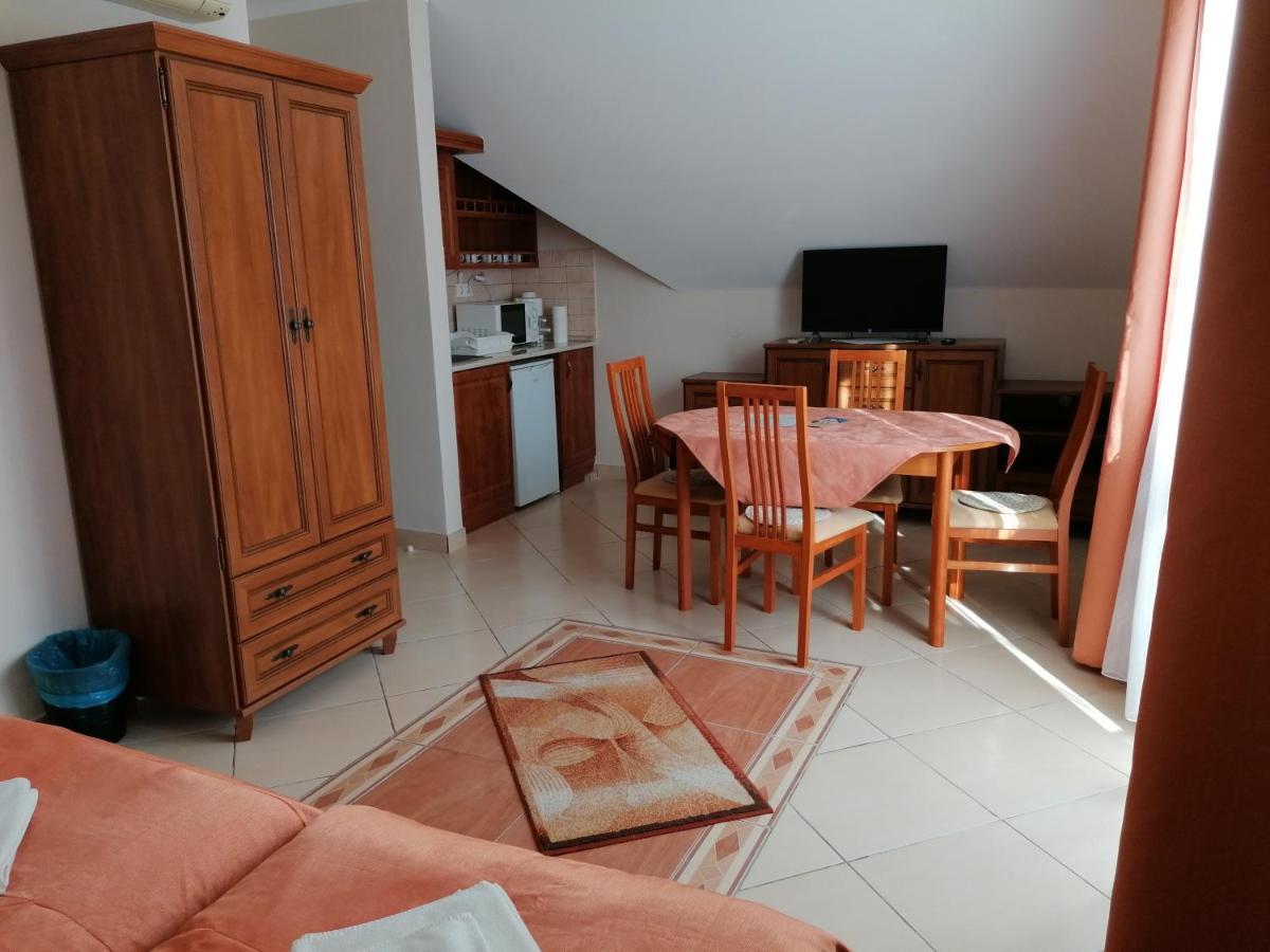 Harmonia Panzio Hotel Sárospatak Екстериор снимка
