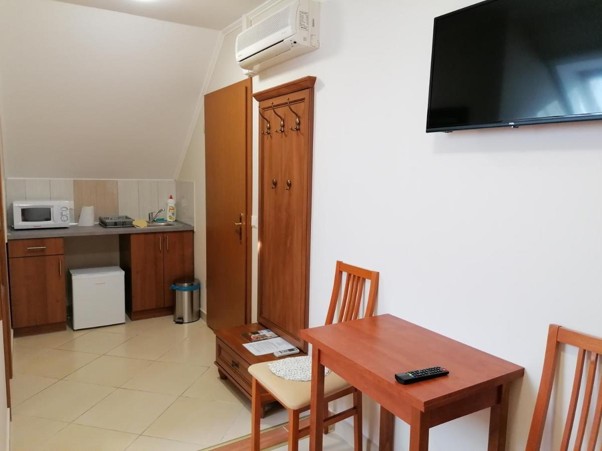 Harmonia Panzio Hotel Sárospatak Екстериор снимка